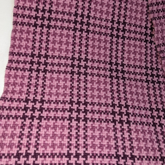 Beautiful Talbots Purple Cashmere and Wool Blend Scarf - Picture 7 of 8